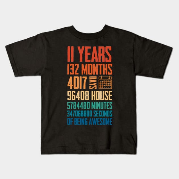 11 Years Old 11th Birthday Retro Vintage Kids T-Shirt by paola.illustrations